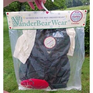 NEW 1995 VanderBear Wear CORNELIUS Clothing Outfit New England Country Christmas